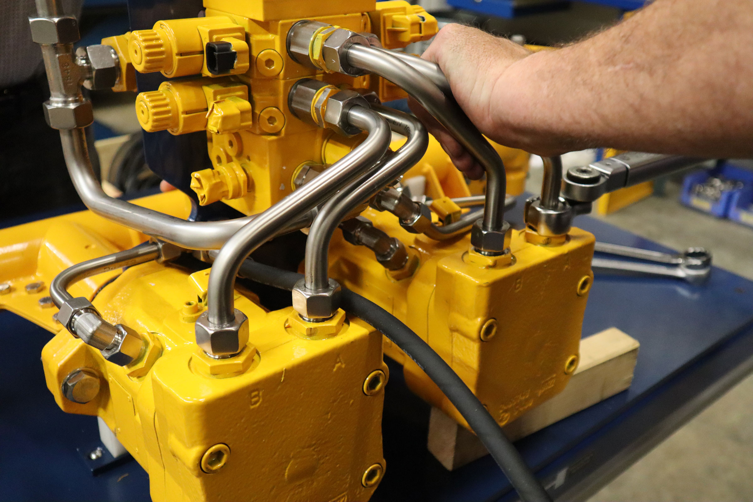 BOGBALLE hydraulic drive system with Bosch Rexroth components